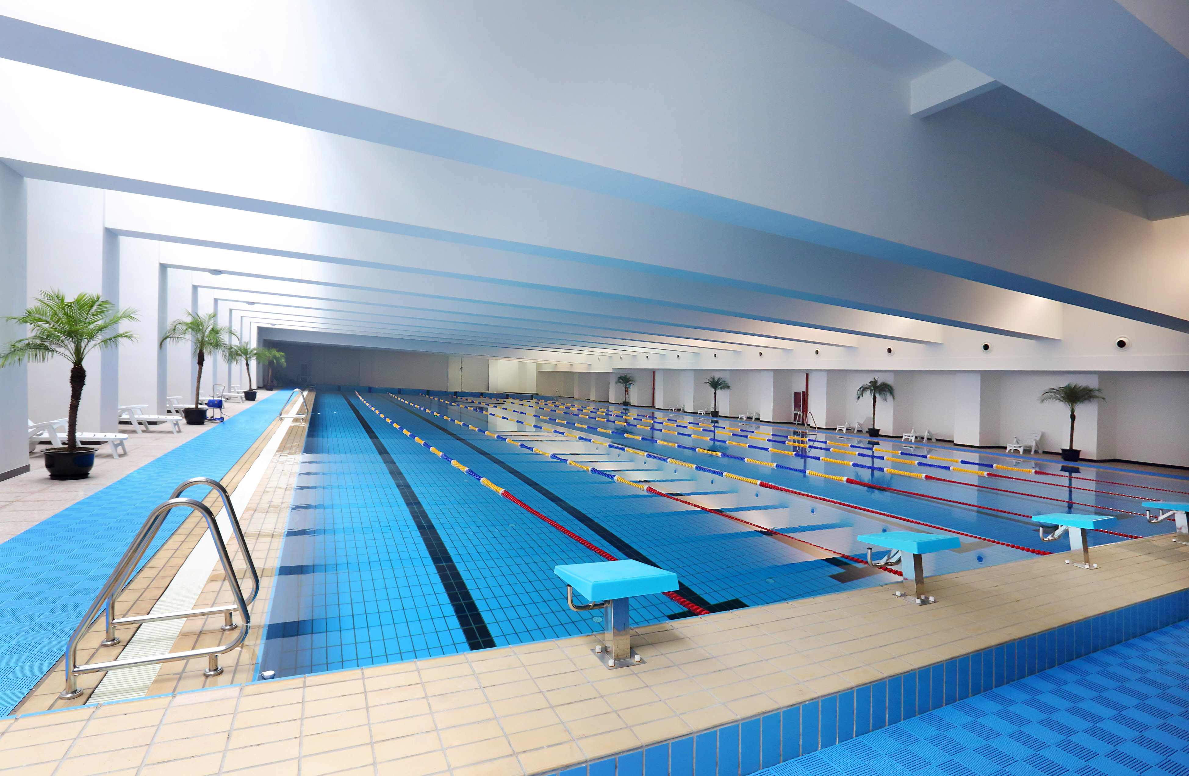 高溫來(lái)臨，游泳池“下餃子”水質(zhì)檢測(cè)誰(shuí)把關(guān)?