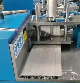 選擇一家滿意的切鋁機廠家,務必具備以下3點