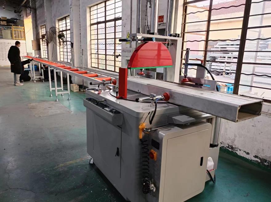 任意角度鋸SDY-R700重型-在客戶現場圖