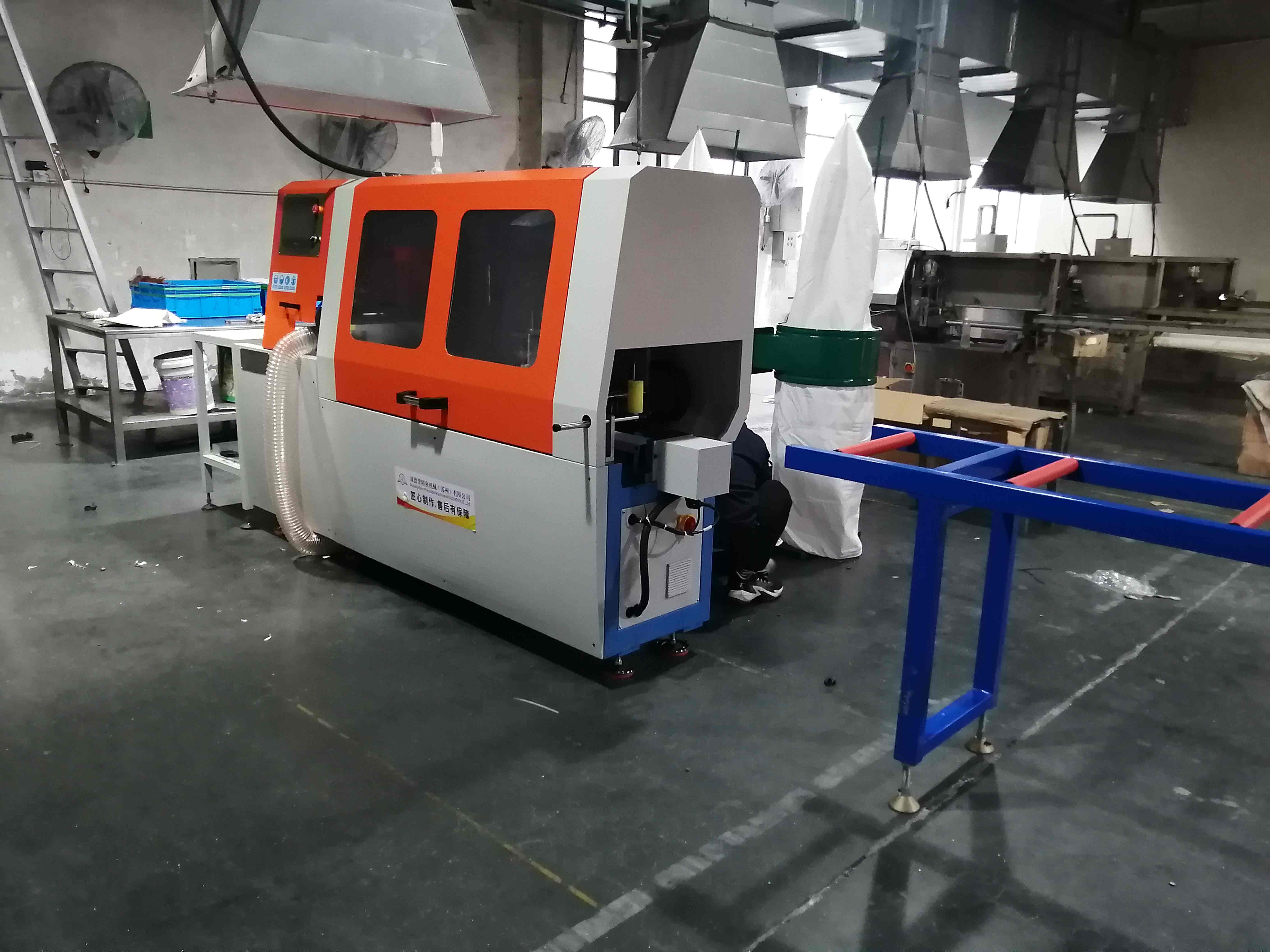 分離式全自動(dòng)切鋁機(jī)-鋁切機(jī)-型材切割機(jī)客戶現(xiàn)場(chǎng)圖-1